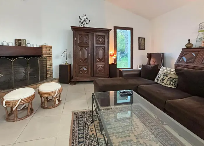 Maison Bord De Avec *